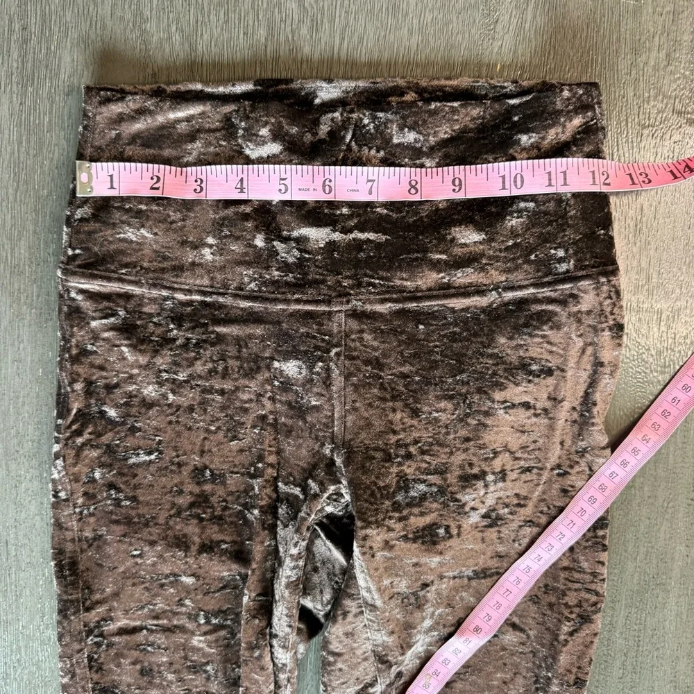 Lululemon Crushed Velvet Brown Wunder Under Leggings 6